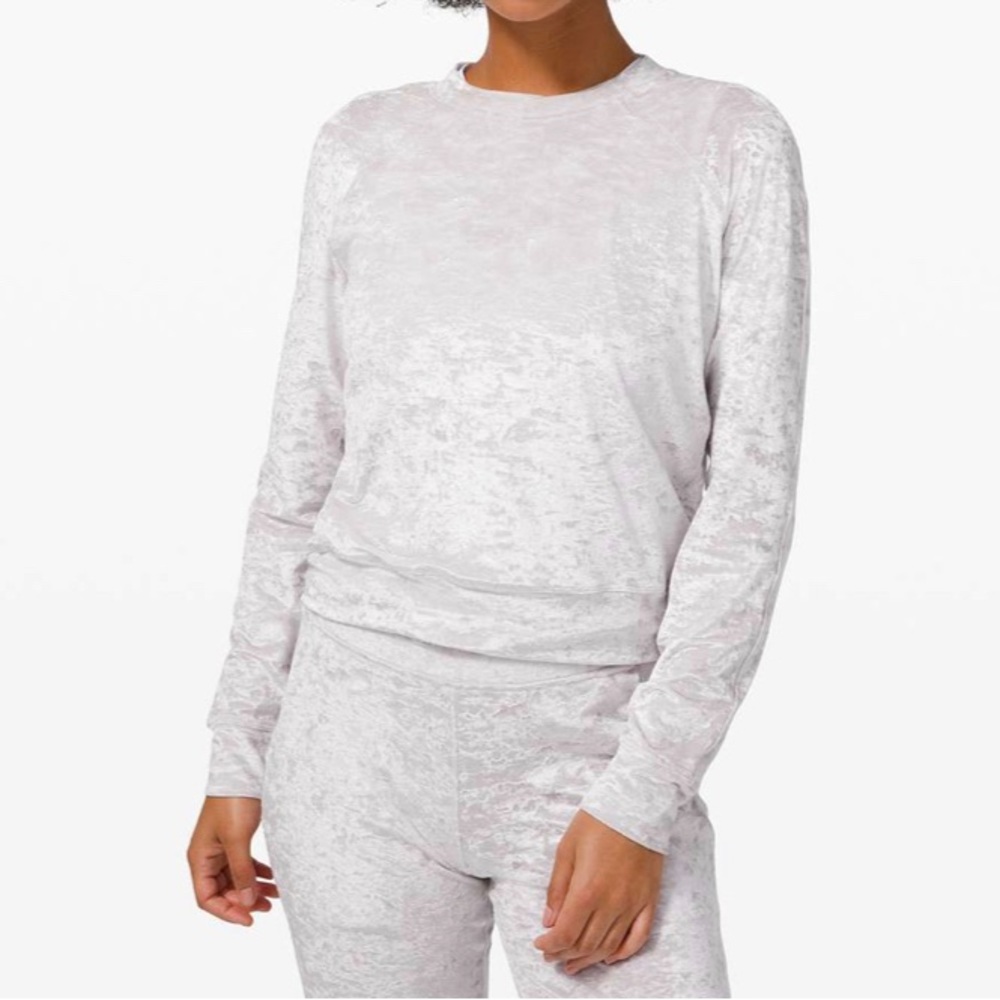 Lululemon “Warm Down Crew” Crushed Velvet, Sz 4, Color: “Chrome”